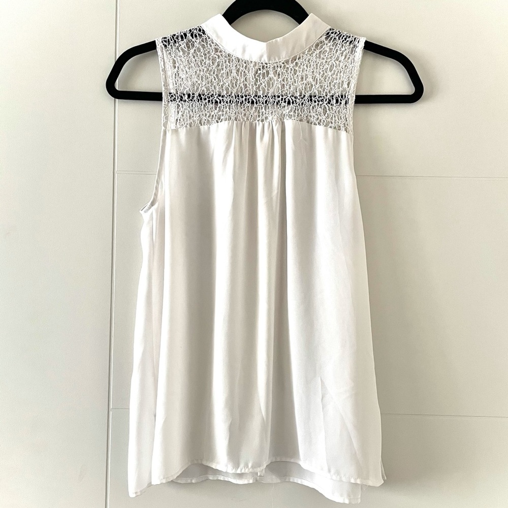 NY&COMPANY Sleeveless Blouse